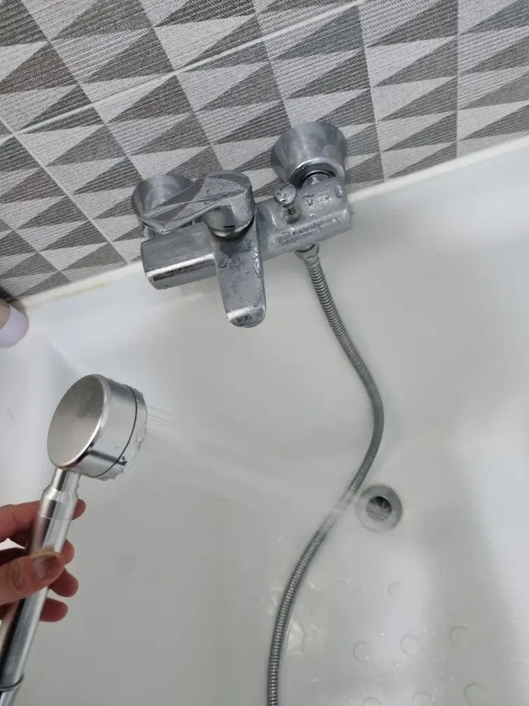 막힘해결119가 완성한 욕조 샤워기 교체, 씻는 순간까지 안심